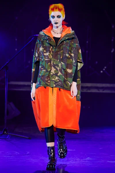 Look 39